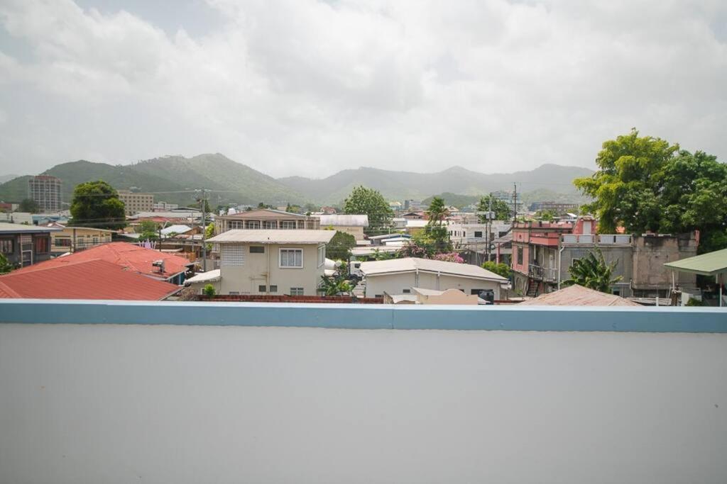 Raynebow Chateau - Chic City Getaway Port of Spain Buitenkant foto