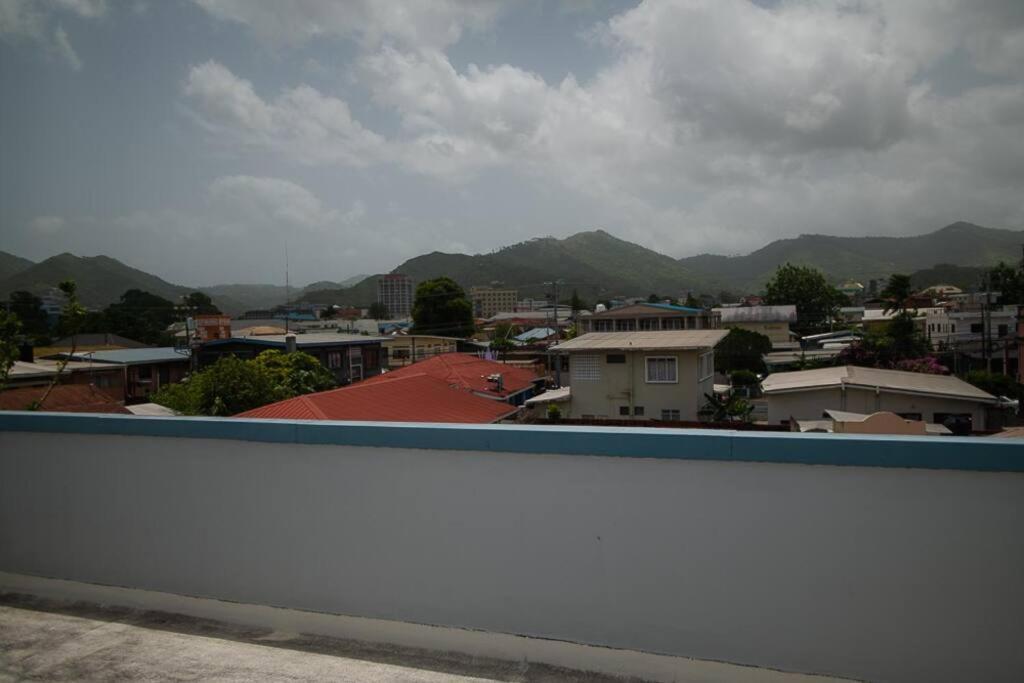 Raynebow Chateau - Chic City Getaway Port of Spain Buitenkant foto