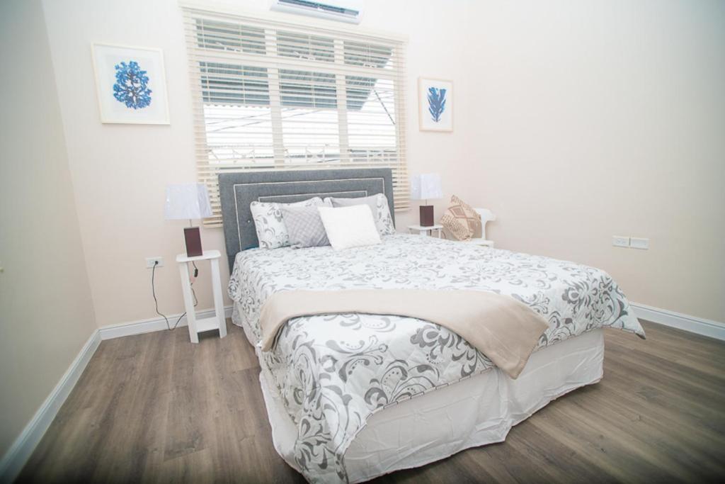 Raynebow Chateau - Chic City Getaway Port of Spain Buitenkant foto